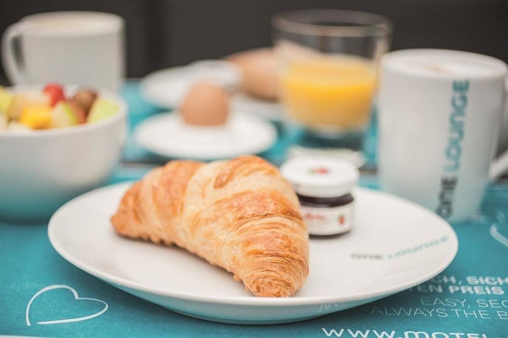 Motel One Prague-Florentinum Bagian luar foto