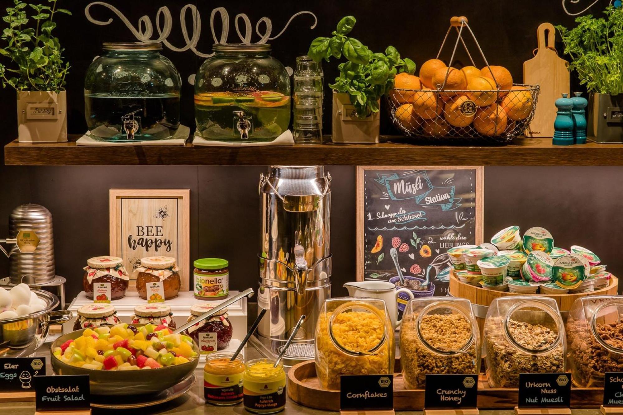 Motel One Prague-Florentinum Bagian luar foto