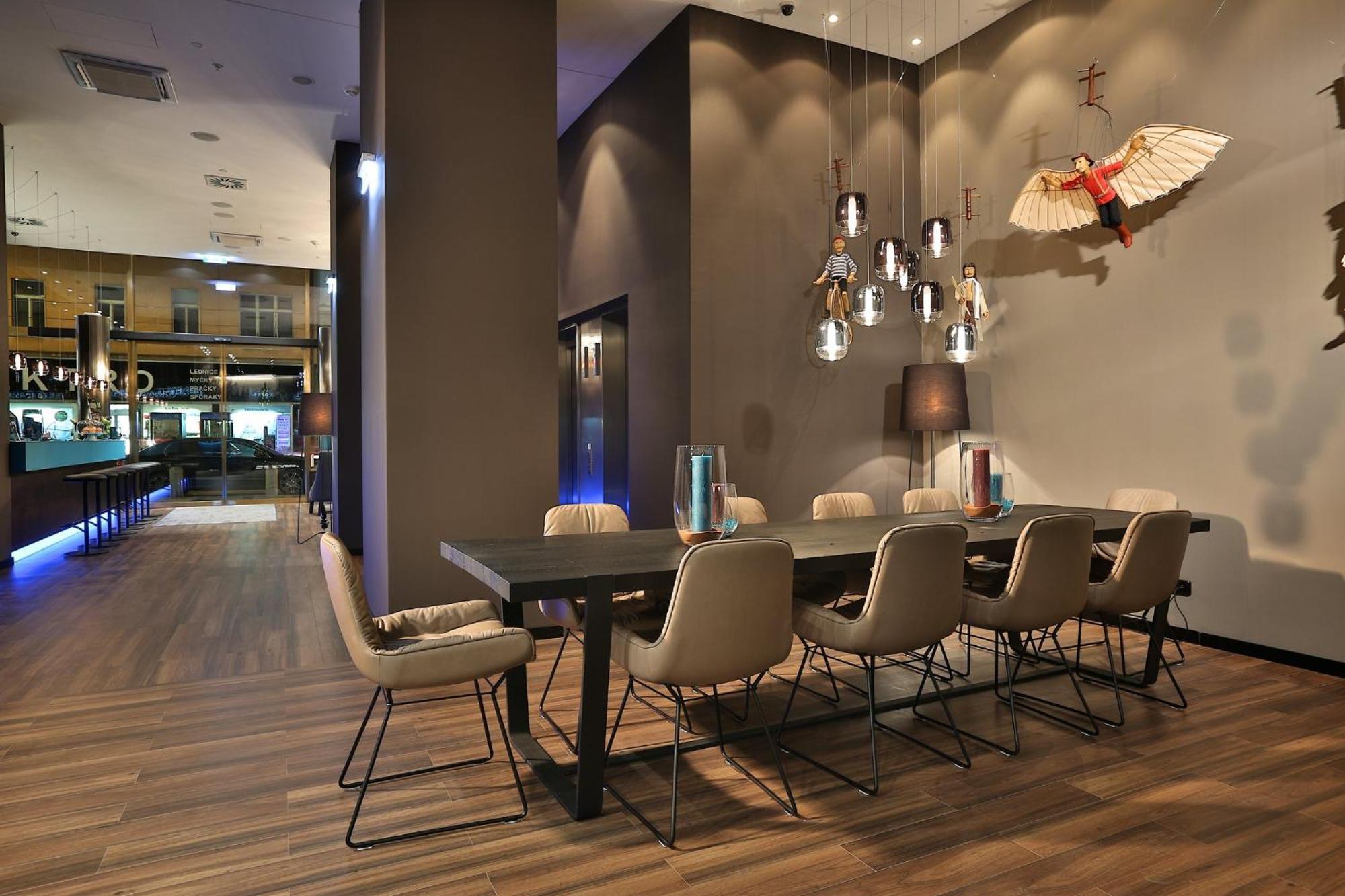 Motel One Prague-Florentinum Bagian luar foto