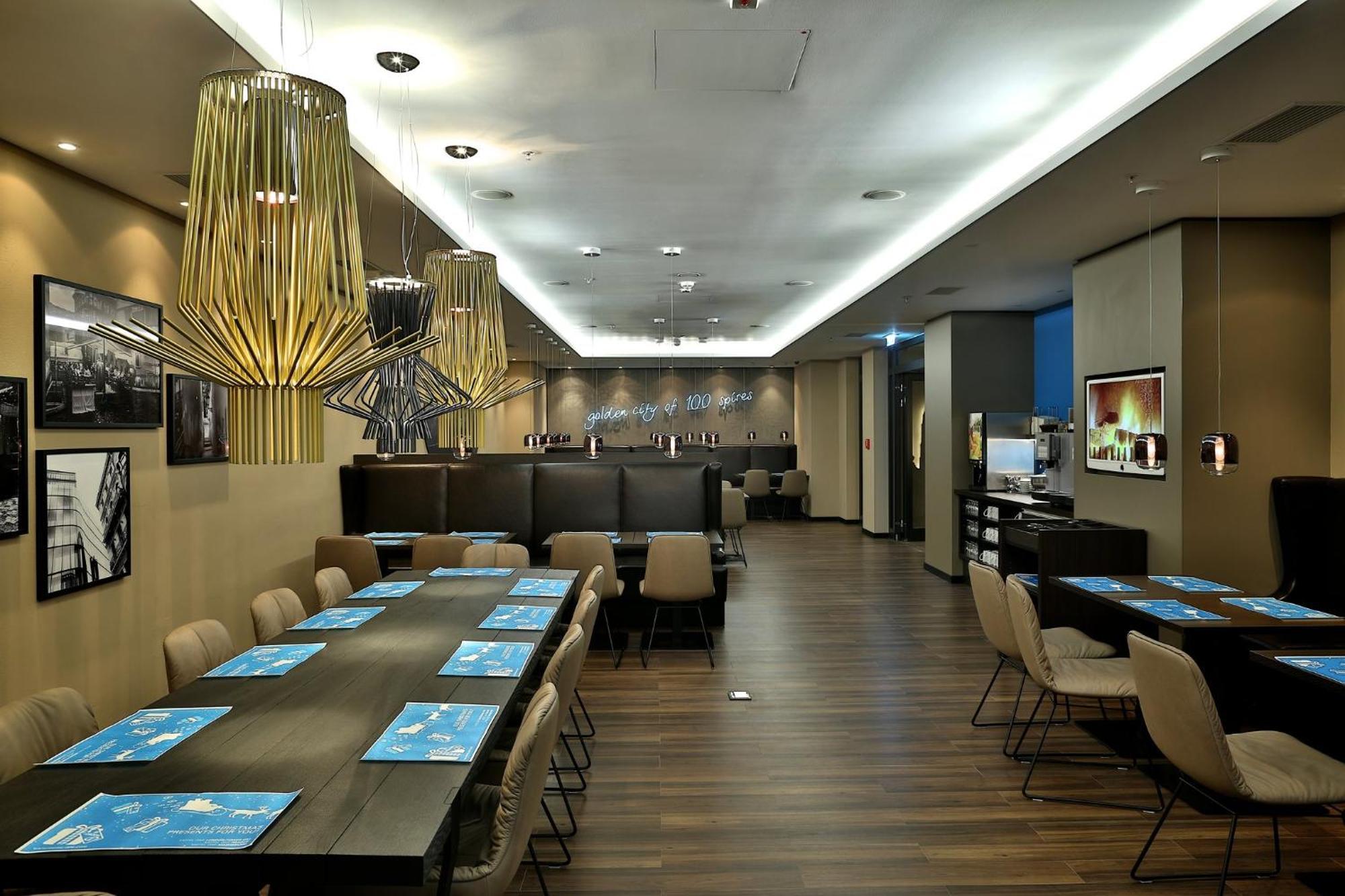 Motel One Prague-Florentinum Bagian luar foto
